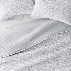 Gray Scalloped Reversible 3-pc. Queen Quilt Set