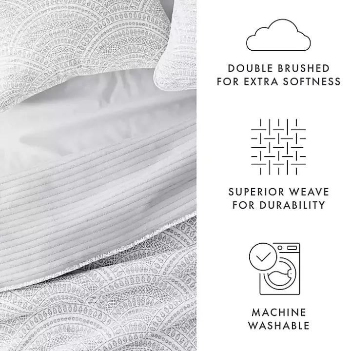 Gray Scalloped Reversible 3-pc. King Quilt Set