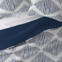 Navy Diamond Line Reversible 2-pc. Twin Quilt Set