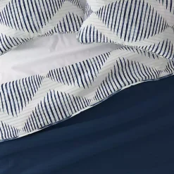 Navy Diamond Line Reversible 2-pc. Twin Quilt Set