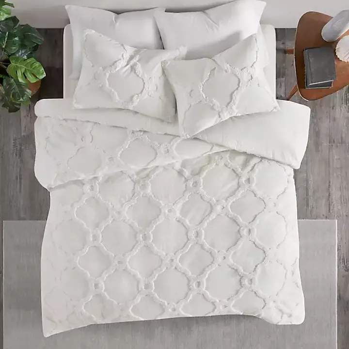 White Geometric Full/Queen 3-pc. Comforter Set