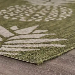 Green Pineapple Outdoor Area Rug, 7x9