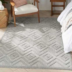 Silver Gray Diamond Indoor/Outdoor Area Rug, 4x6