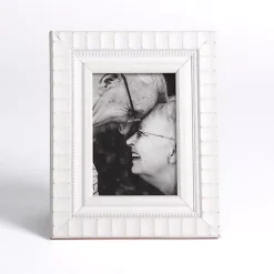 White Scalloped Edge Picture Frame